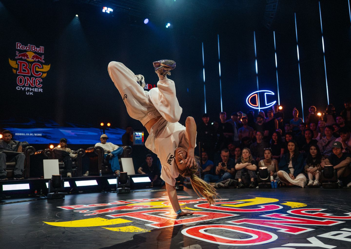 Red Bull Single Breakdancer